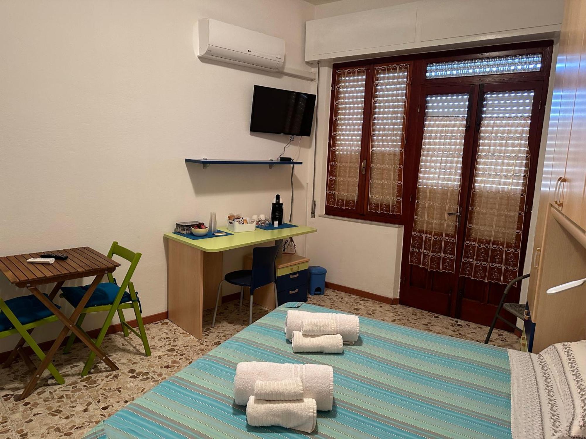 Bed and Breakfast Via Roma House Terralba Экстерьер фото